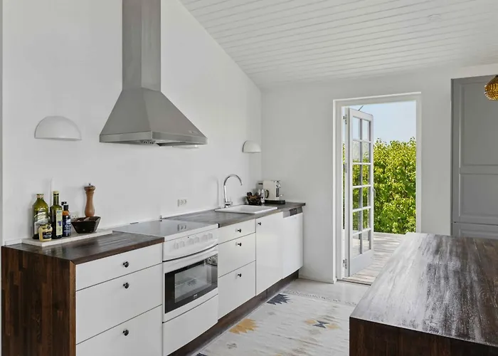 Semesterbostad Magical Sea View From Terrace To Horizon 1